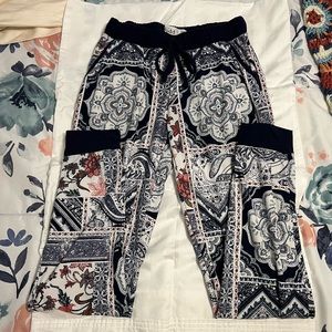 Mudd sweatpants, women’s extra small, navy blue, white, and red